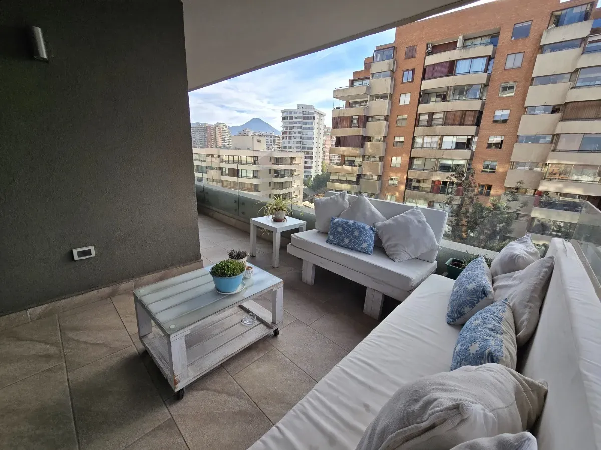 Departamento moderno cerca de Vespucio y metro Escuela Militar, Las Condes